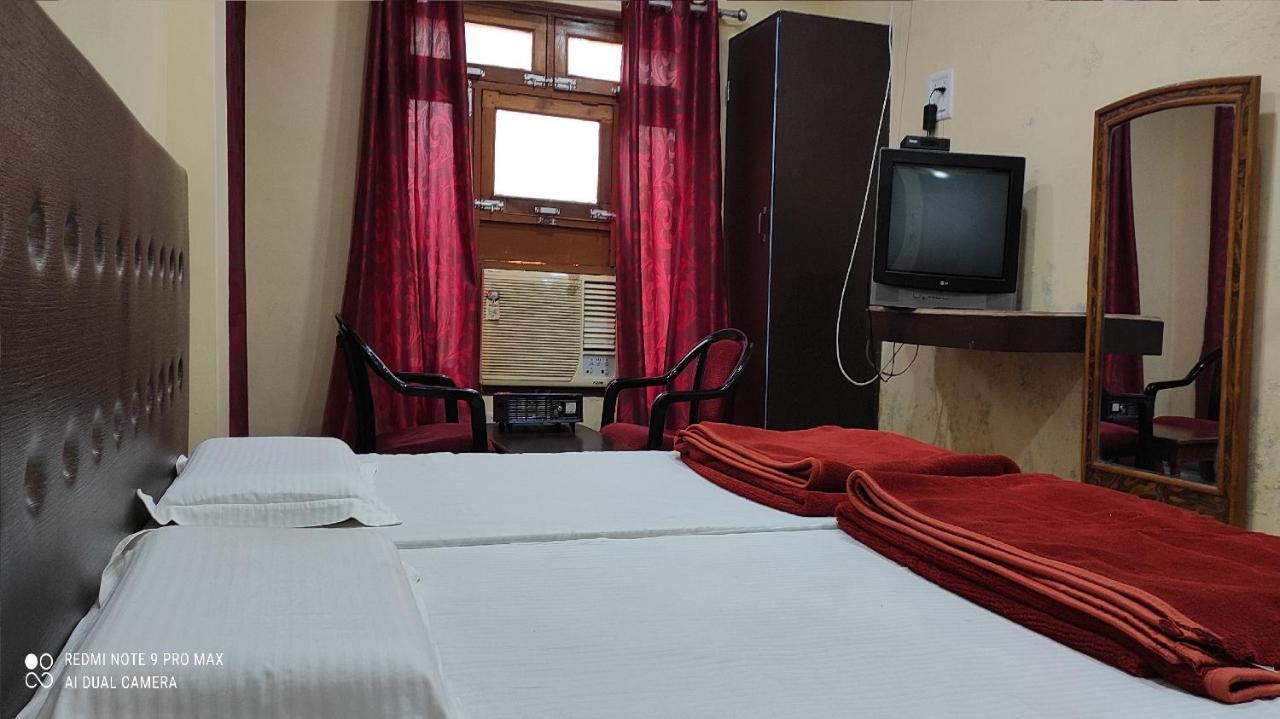 Hotel Avadh Balrāmpur Exterior foto