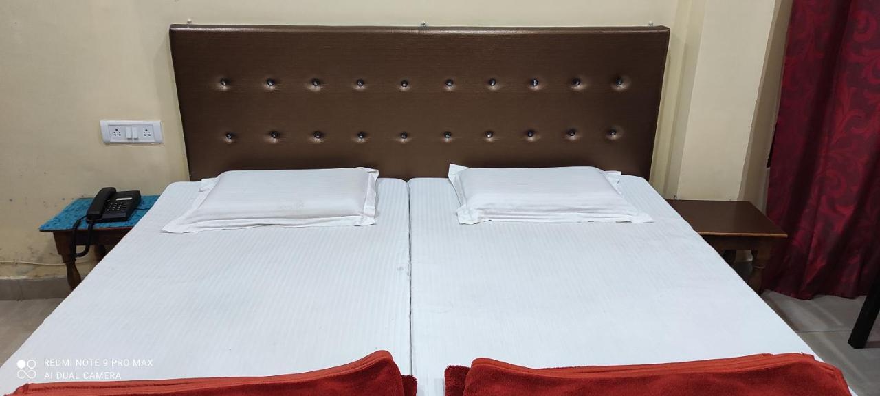 Hotel Avadh Balrāmpur Exterior foto